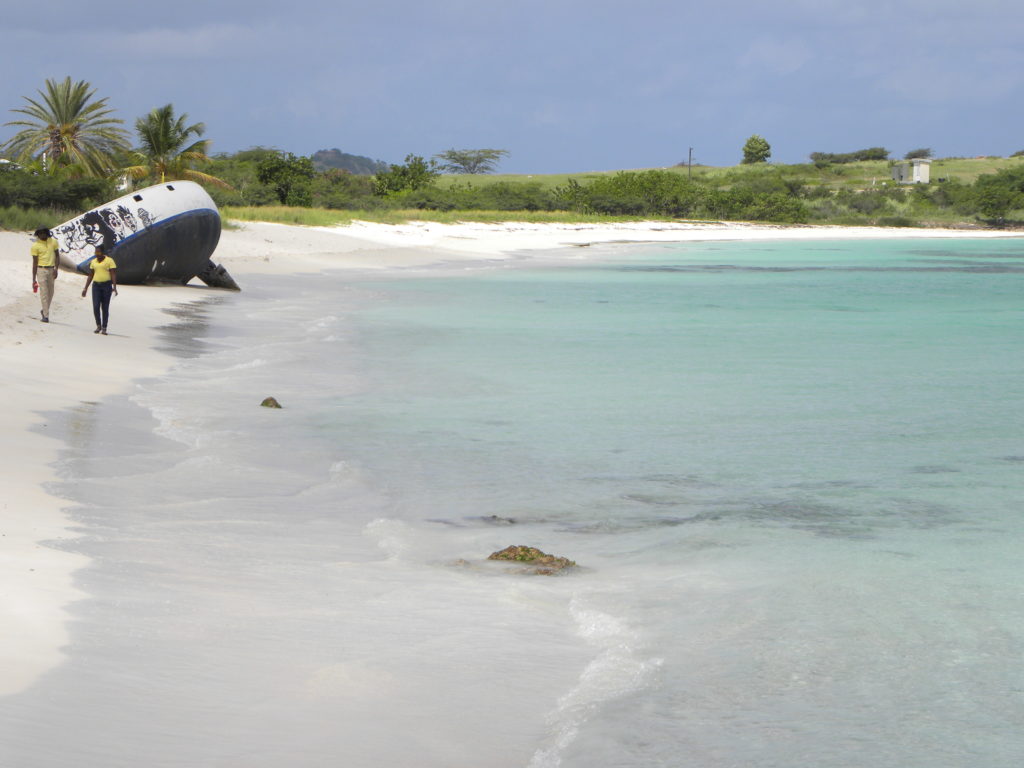 La spiaggia del relitto Antigua